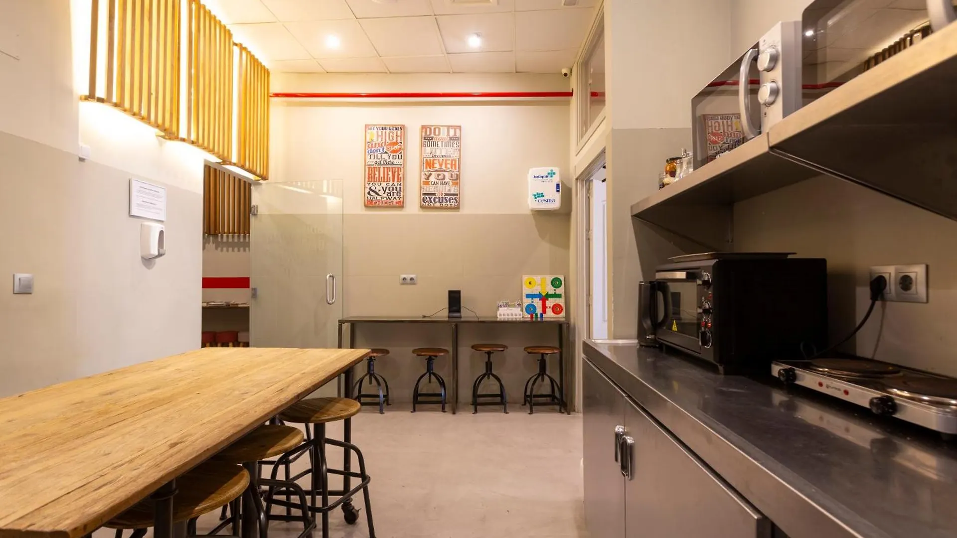 Malaga Stop Hostel Ab