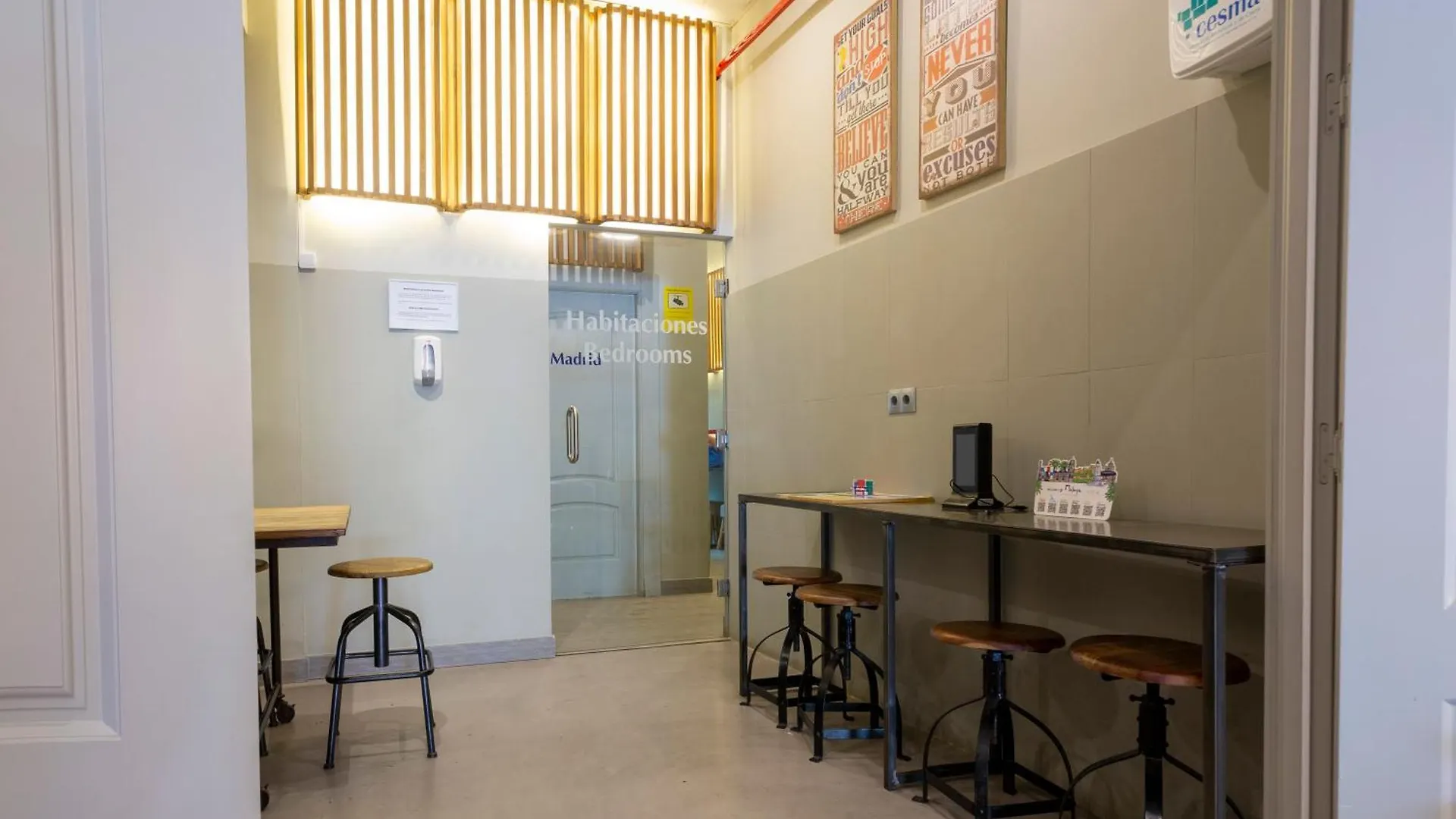 Malaga Stop Hostel Ab