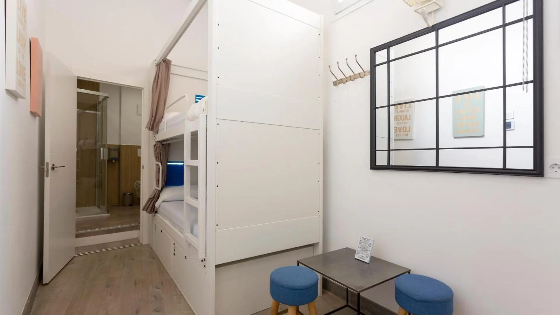 Malaga Stop Hostel Ab 0*,